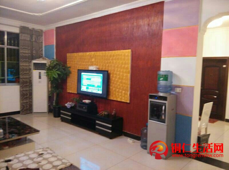 火車站出站口錦鵬國(guó)際旁3室 2廳 2衛(wèi)